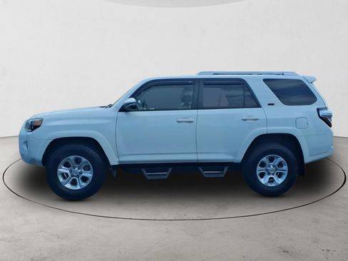 Used 2018 Toyota 4Runner SR5 Premium AWD/4WD image 8