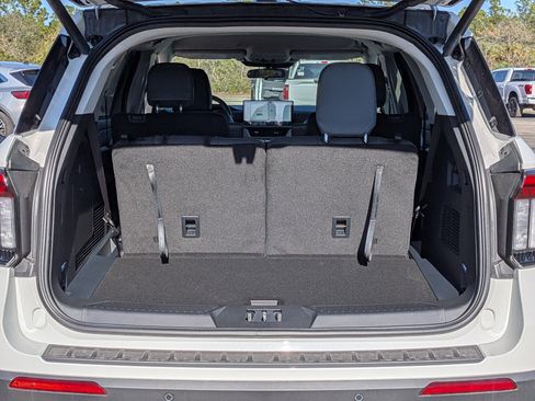 New 2026 Ford Explorer Active w/ Active Comfort Package image 13