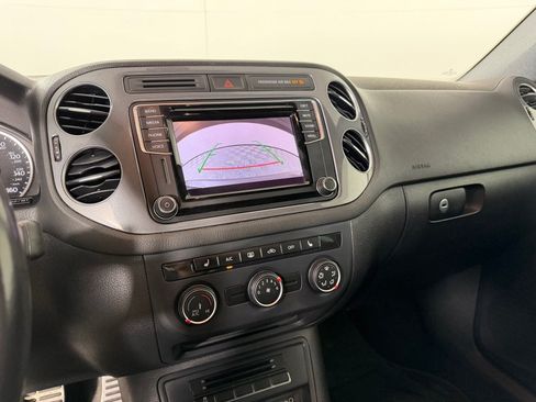 Used 2016 Volkswagen Tiguan R-Line FWD image 16