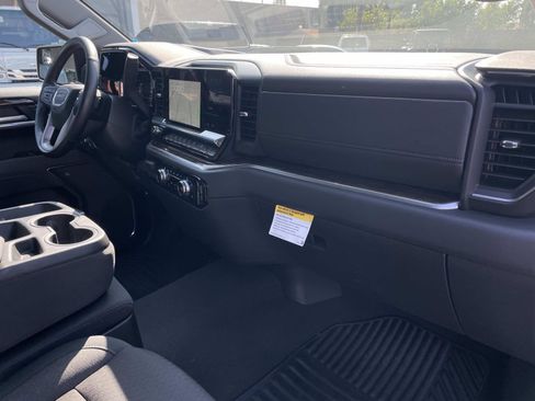 Used 2025 GMC Sierra 1500 Elevation image 29