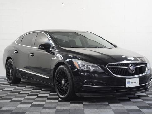 Used 2017 Buick LaCrosse Essence FWD image 8