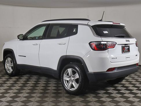 Used 2022 Jeep Compass Latitude AWD/4WD image 7