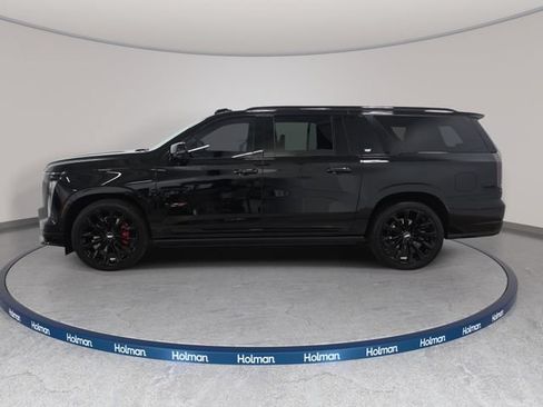 Used 2026 Cadillac Escalade ESV V w/ LPO, ONYX Package AWD/4WD image 9