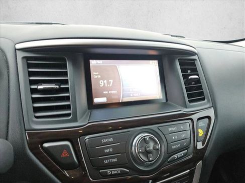 Used 2014 Nissan Pathfinder SL w/ Trailer Tow Package image 17