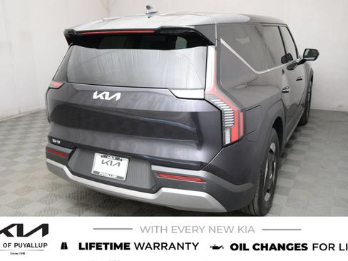 New 2026 Kia EV9 Light RWD image 5