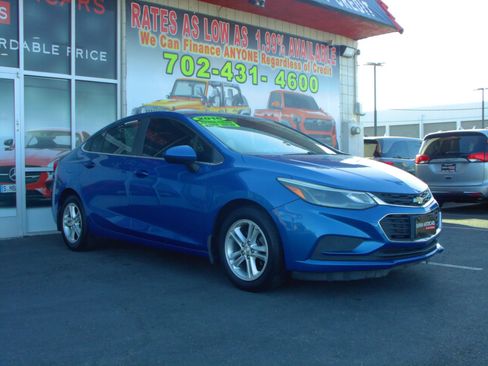 Used 2016 Chevrolet Cruze LT w/ Convenience Package FWD image 1