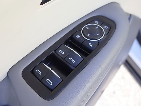 Used 2020 Cadillac XT6 Premium Luxury image 14