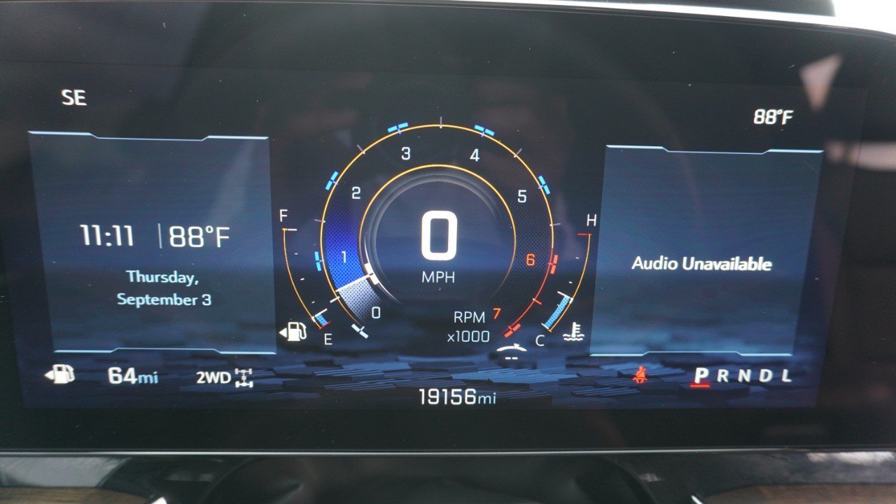Used 2025 Chevrolet Tahoe High Country AWD/4WD image 15