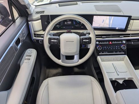 Used 2025 Hyundai Santa Fe Calligraphy FWD image 18