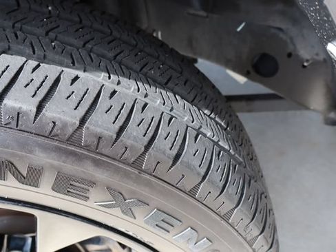 Used 2024 Jeep Wrangler Unlimited Sahara AWD/4WD image 43