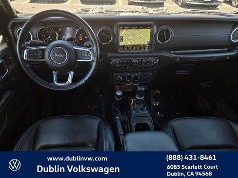 Used 2023 Jeep Wrangler Unlimited Rubicon 4xe w/ Cold Weather Group AWD/4WD image 14