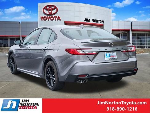 Used 2025 Toyota Camry SE w/ Multimedia Upgrade Package AWD/4WD image 8