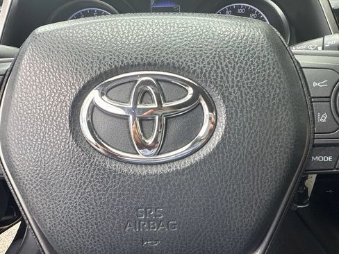 Used 2022 Toyota Camry SE FWD image 26