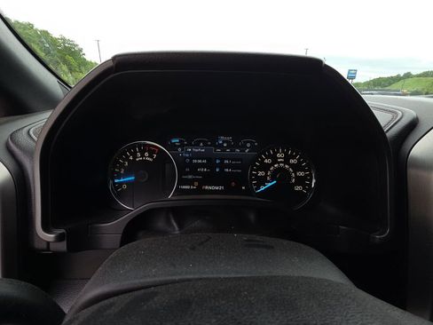 Used 2015 Ford F150 Platinum w/ Equipment Group 701A Luxury AWD/4WD image 10