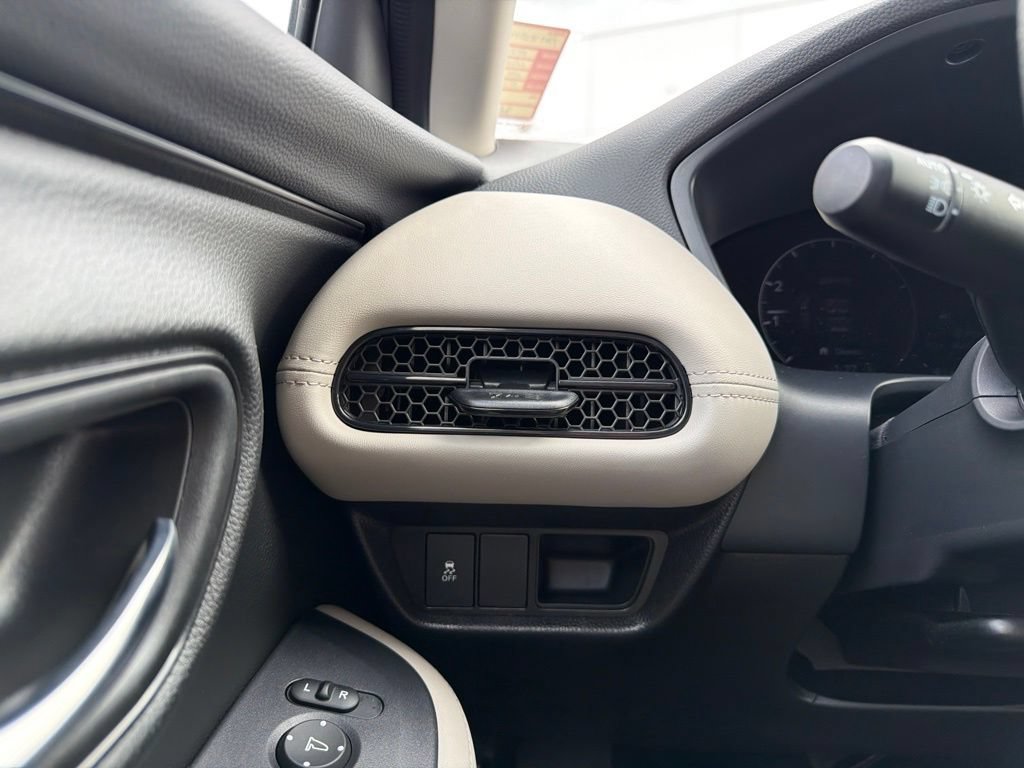 Used 2026 Honda HR-V LX image 17