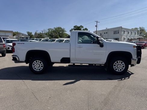 Used 2022 Chevrolet Silverado 3500 LT w/ Convenience Package image 2