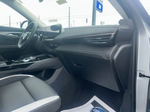 Used 2025 Buick Envision Sport Touring image 29