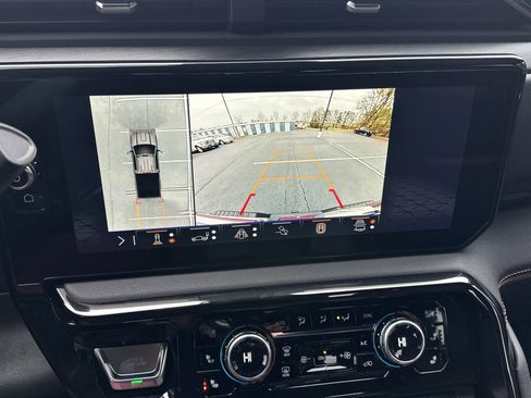 Used 2024 GMC Sierra 2500 AT4 w/ AT4 Premium Plus Package image 29