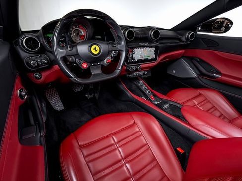 Certified 2020 Ferrari Portofino image 30