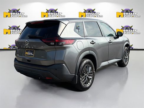 Used 2021 Nissan Rogue S image 5