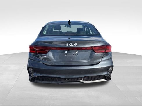 Certified 2023 Kia Forte LXS image 9
