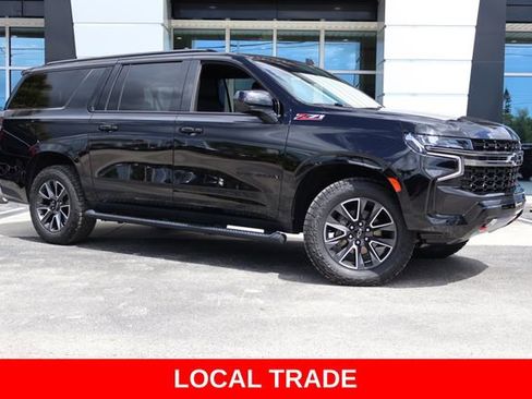 Used 2021 Chevrolet Suburban Z71 image 2