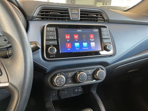 Used 2025 Nissan Versa SV image 17