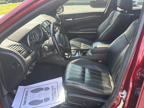 Used 2022 Chrysler 300 S RWD image 9