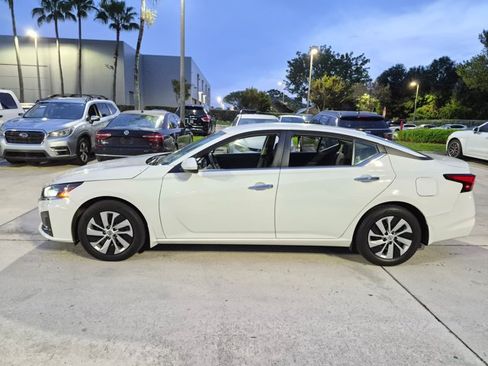 Used 2023 Nissan Altima 2.5 S FWD image 5
