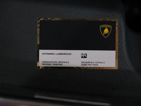 Used 2022 Lamborghini Urus image 71