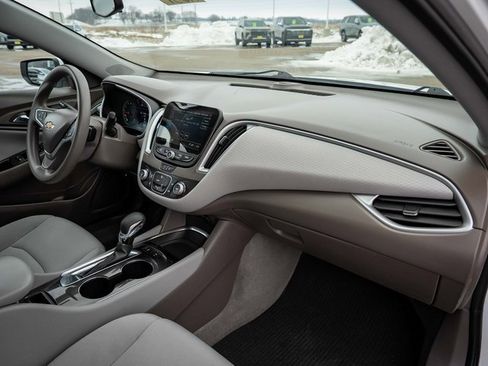 Used 2022 Chevrolet Malibu LS w/ Driver Confidence Package image 16