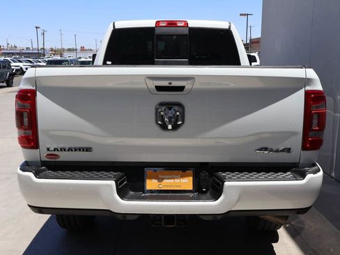 Used 2024 RAM 2500 Laramie AWD/4WD image 4