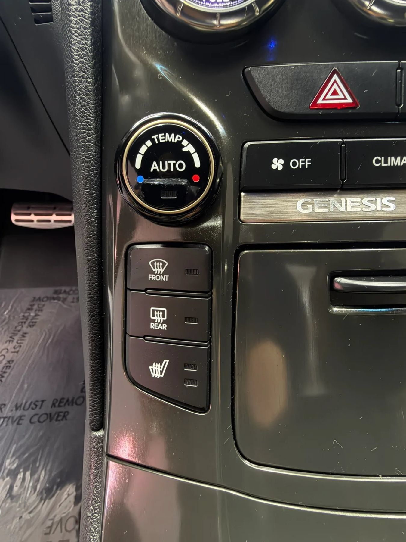 Used 2015 Hyundai Genesis 3.8 RWD image 22