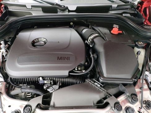 Used 2025 MINI Cooper 2-Door Hardtop image 22