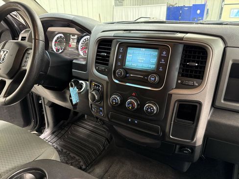Used 2017 RAM 1500 Express w/ Black Ram 1500 Express Group AWD/4WD image 18