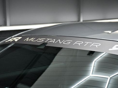 Used 2024 Ford Mustang GT Premium image 11