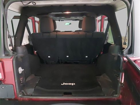 Used 2012 Jeep Wrangler Unlimited Sport image 13