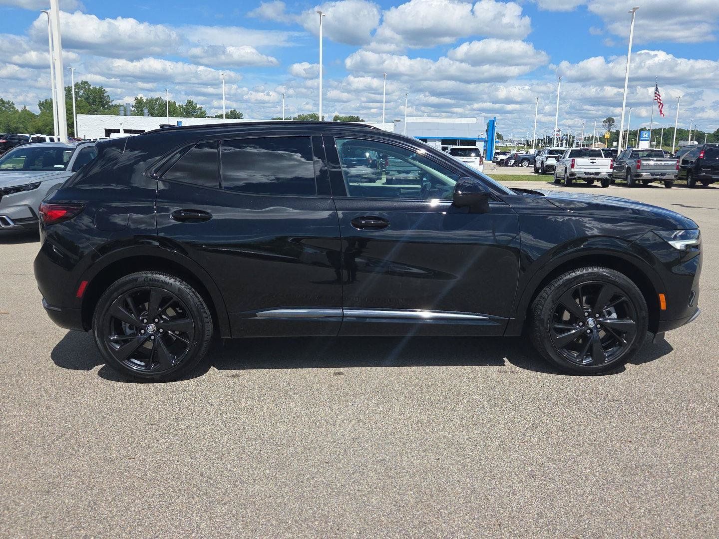 Used 2023 Buick Envision Preferred AWD/4WD image 8