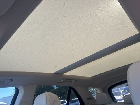 Used 2023 Mercedes-Benz GLE 350 4MATIC w/ AMG Line Exterior image 10