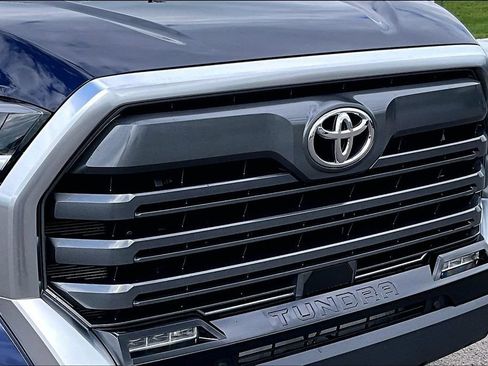 Used 2023 Toyota Tundra Limited AWD/4WD image 29