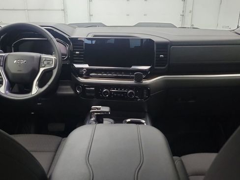 Used 2025 Chevrolet Silverado 1500 LT Trail Boss w/ Convenience Package II image 21