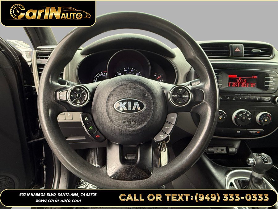 Used 2015 Kia Soul FWD image 23