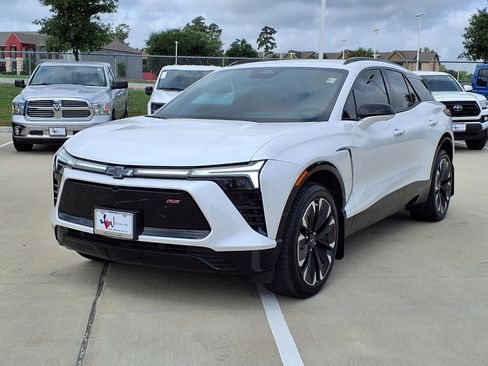 Used 2024 Chevrolet Blazer EV RS RWD image 3