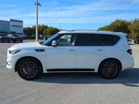 Used 2024 INFINITI QX80 Premium Select image 7