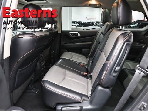 Used 2020 Nissan Pathfinder SL AWD/4WD image 26