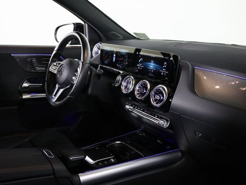 Certified 2022 Mercedes-Benz GLA 250 4MATIC image 49