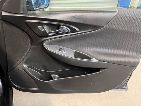 Used 2023 Chevrolet Malibu LT image 11