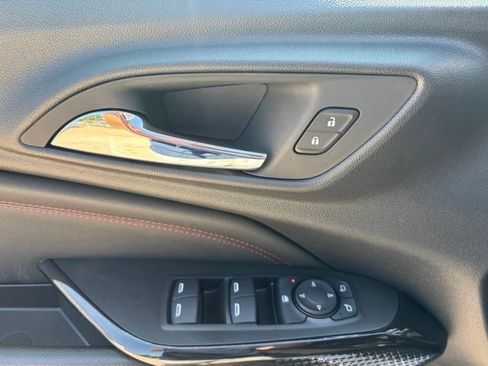 New 2026 Chevrolet Trax RS w/ Sunroof Package FWD image 24