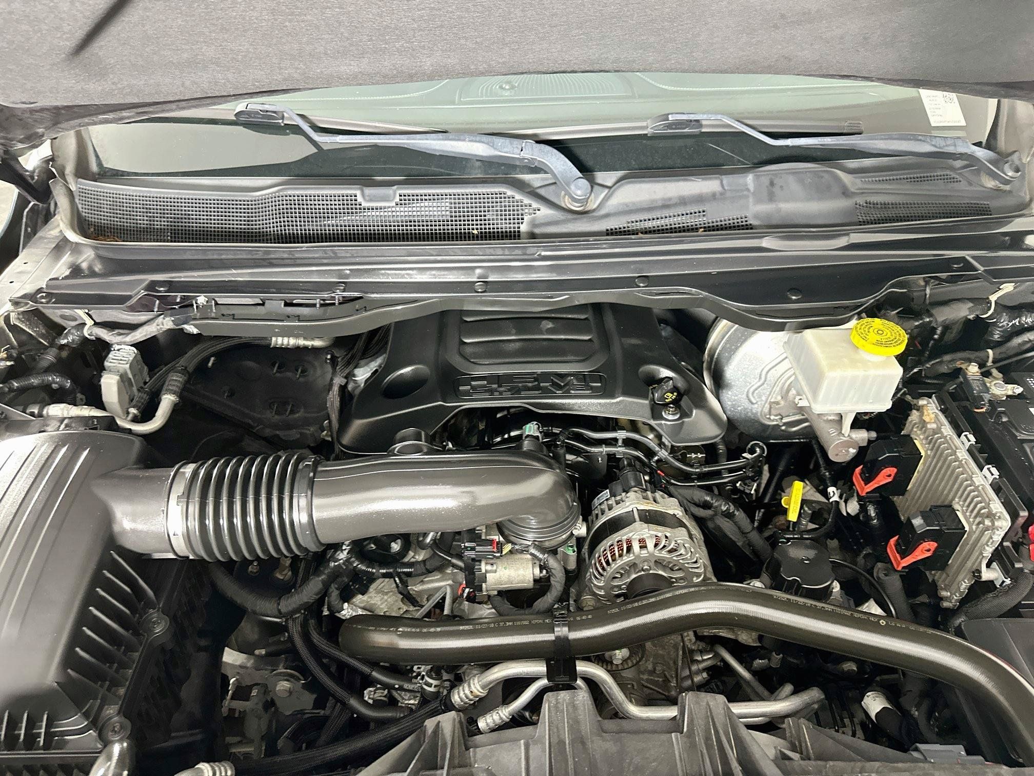 Used 2019 RAM 1500 Limited AWD/4WD image 34