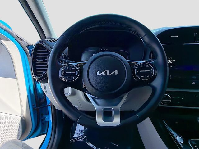 Used 2024 Kia Soul EX FWD image 11